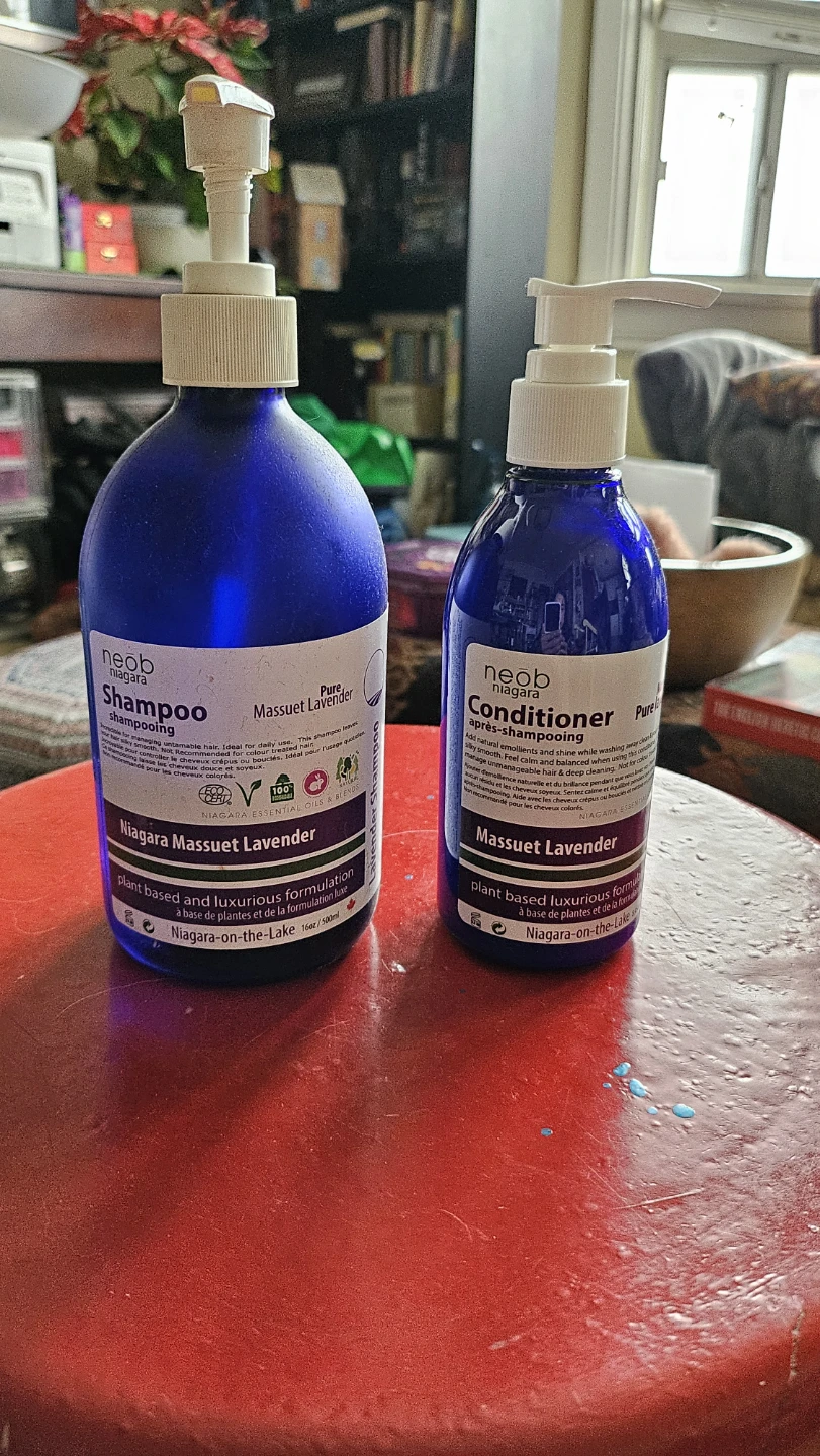 Neob Niagara Massuet Lavender Conditioner