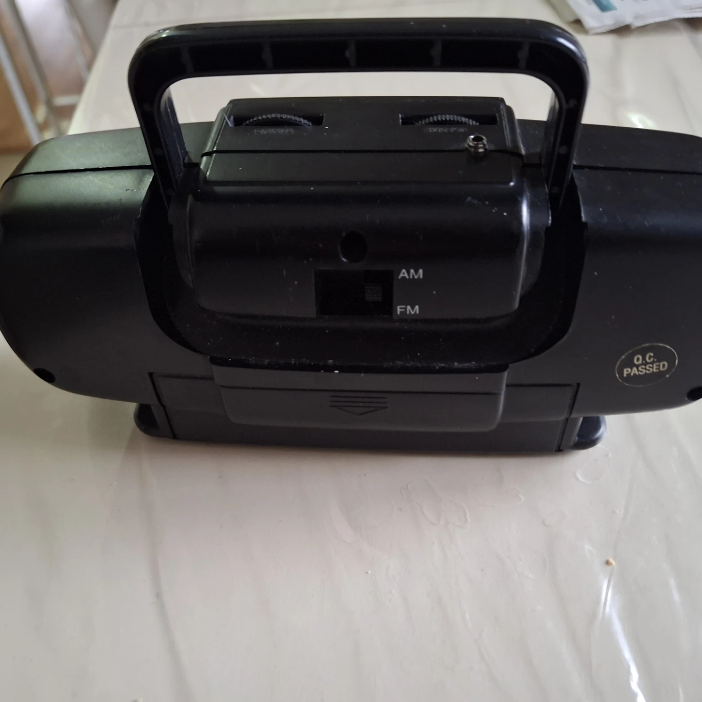 Tiny Vintage Black AM/FM Dual Speaker Radio - photo 2