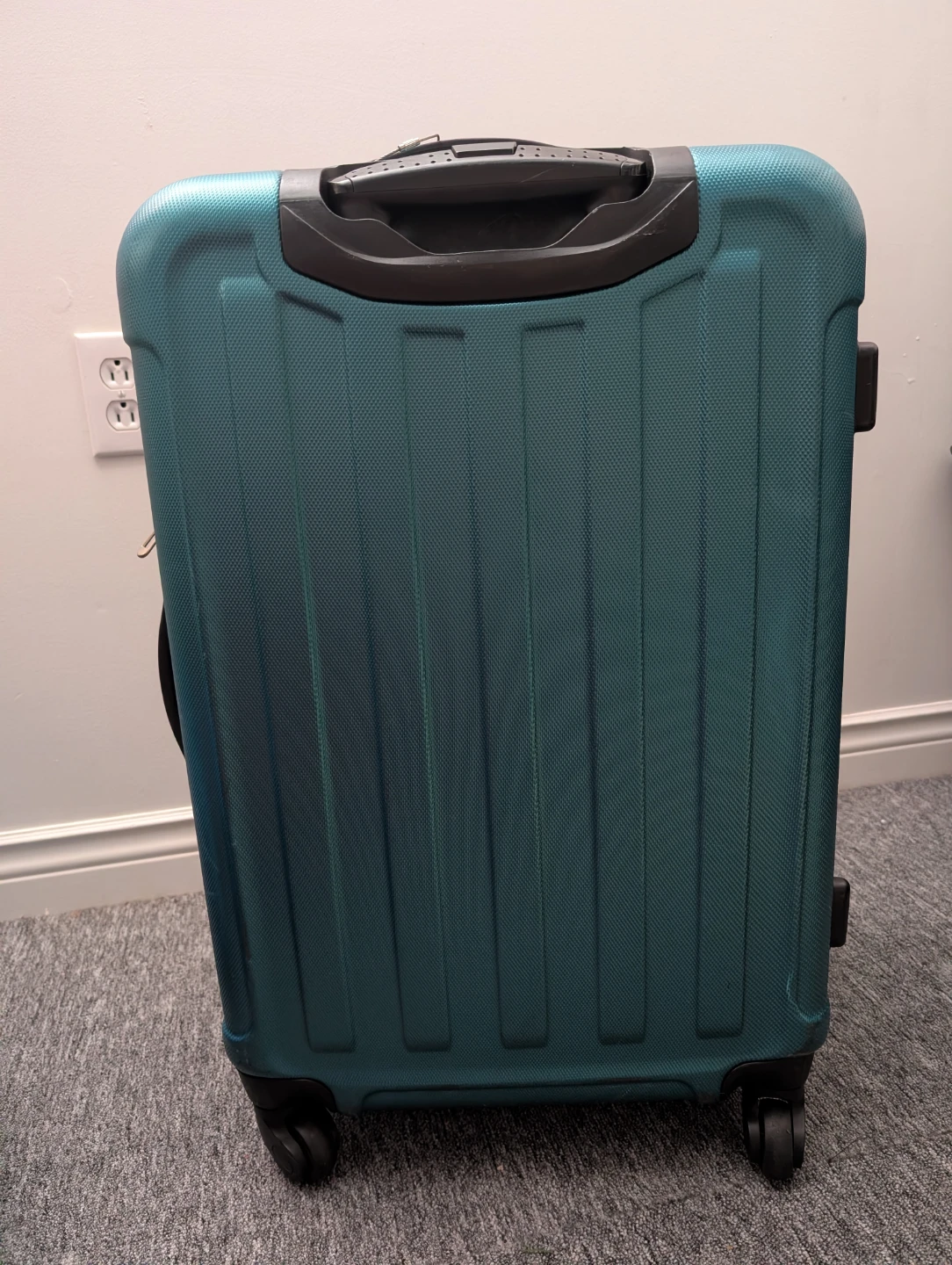 Teal Wenger Hardshell Spinner Suitcase - photo 3