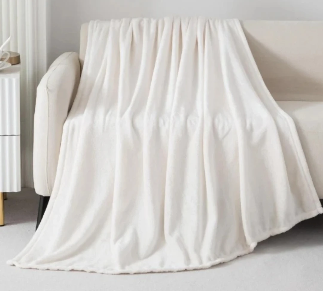 Cream Fleece Throw Blanket 🏆