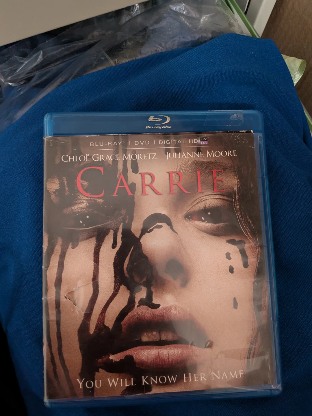 Carrie Blu-ray + DVD + Digital HD Movie