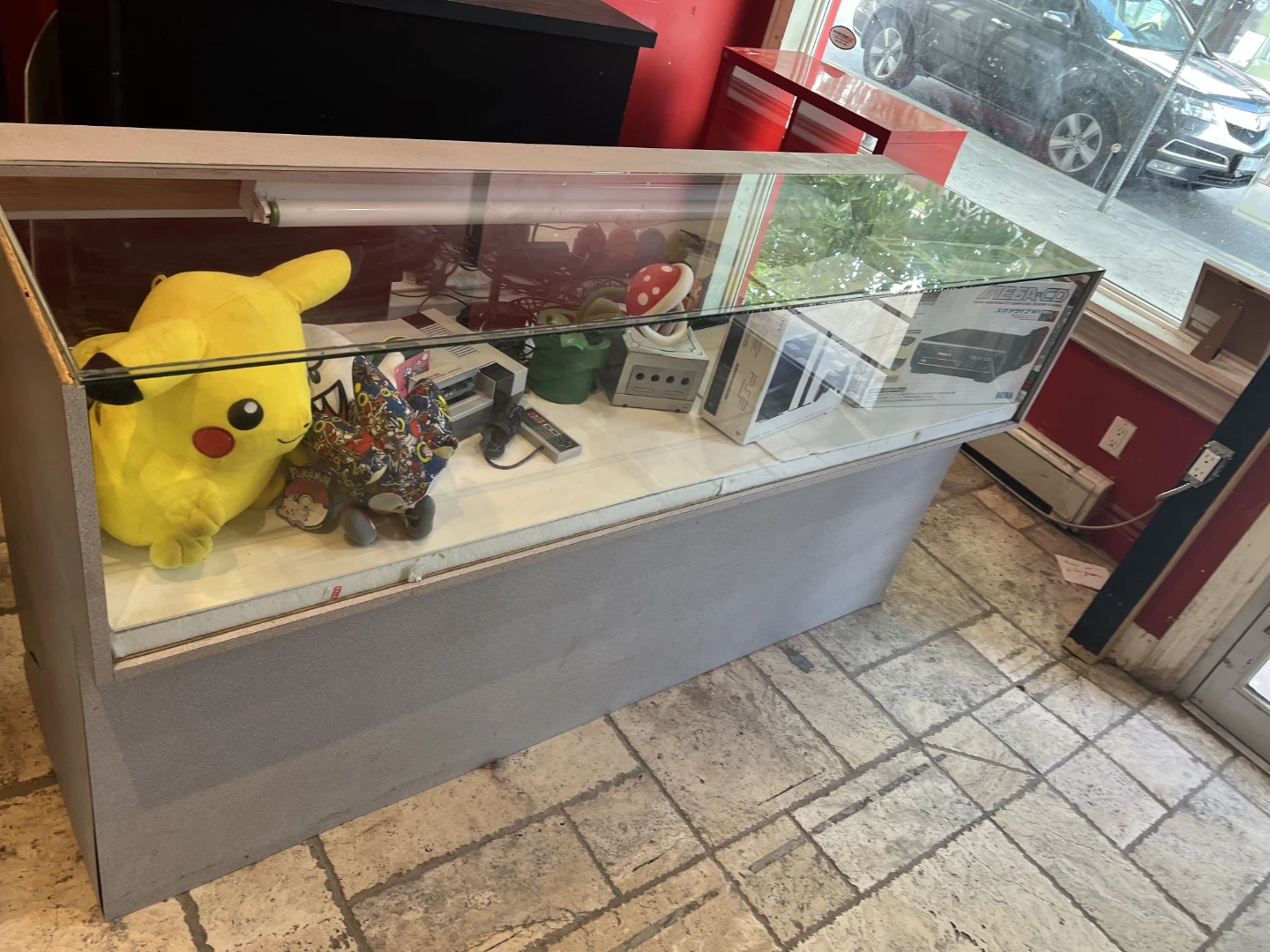 Large display case - photo 3