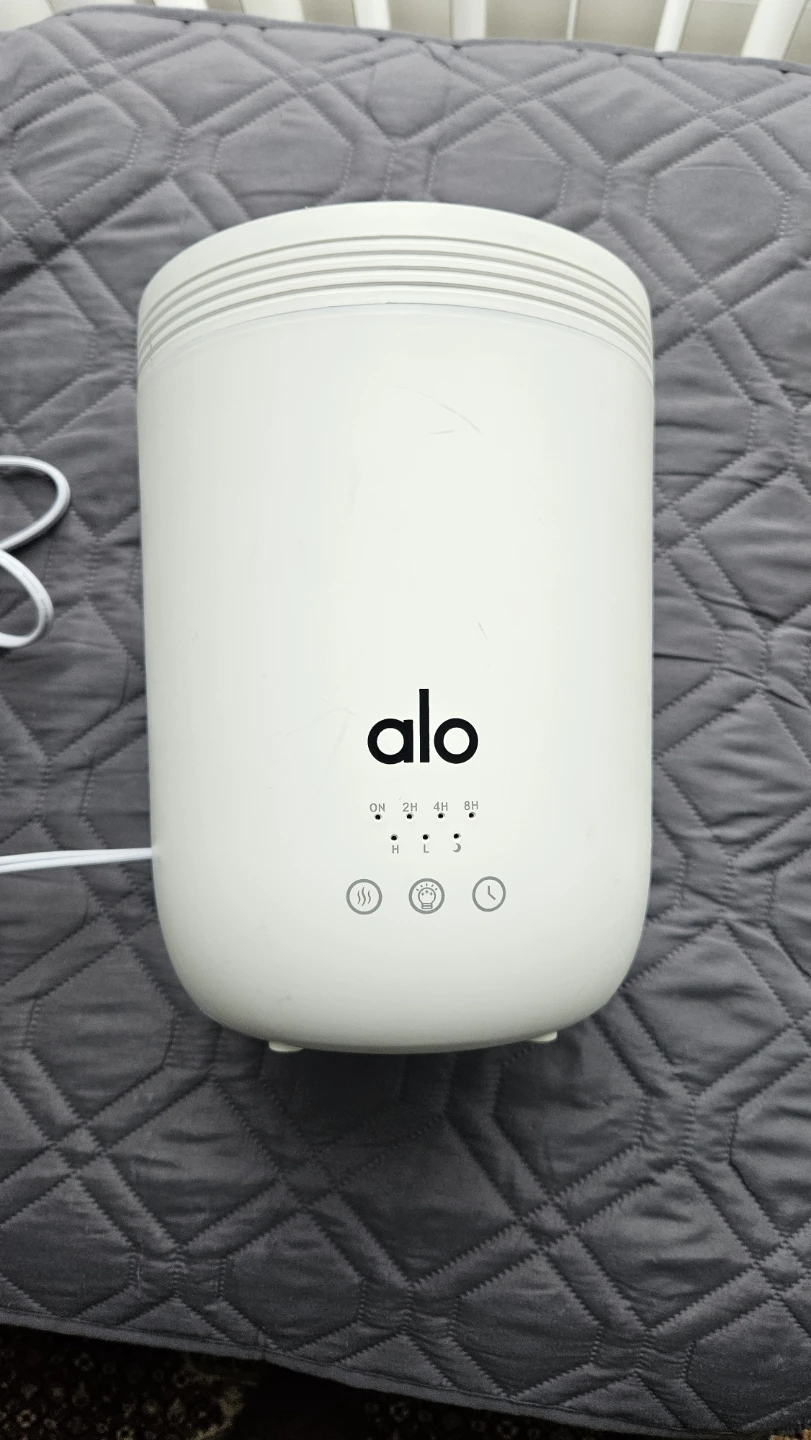 ALO Essential Oils & Aura Diffuser