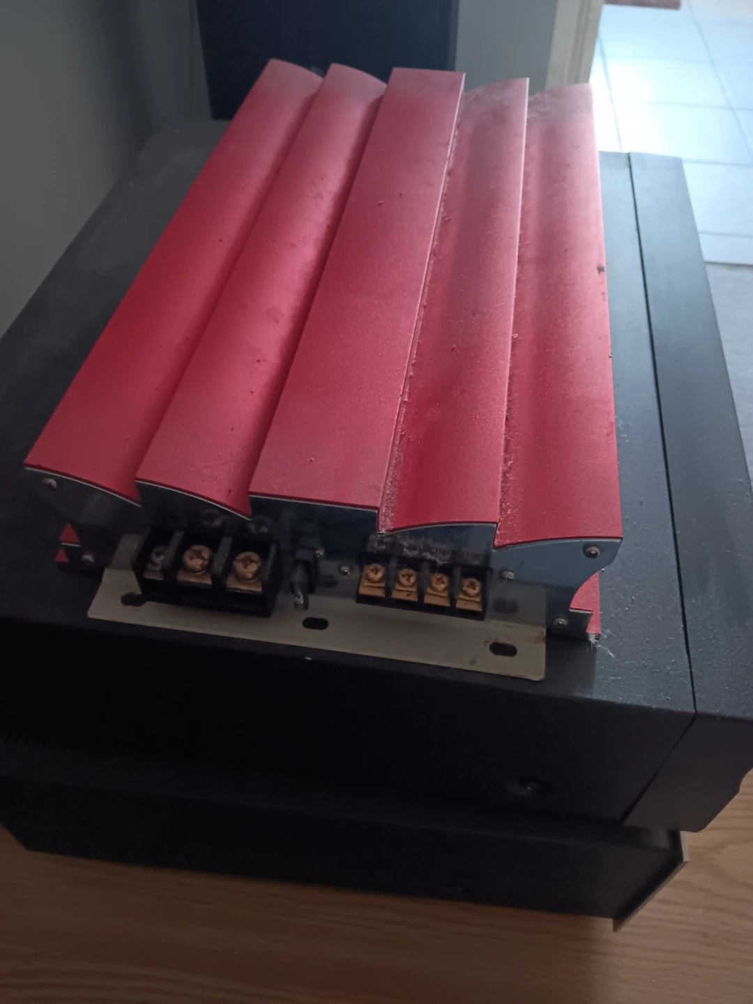 Red Amplifier Heat Sink - photo 2
