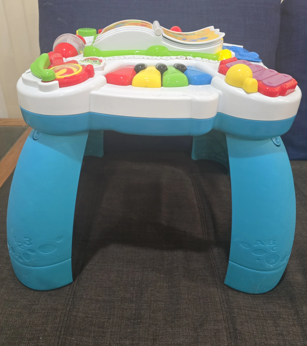 LeapFrog Learn and Groove Musical Table