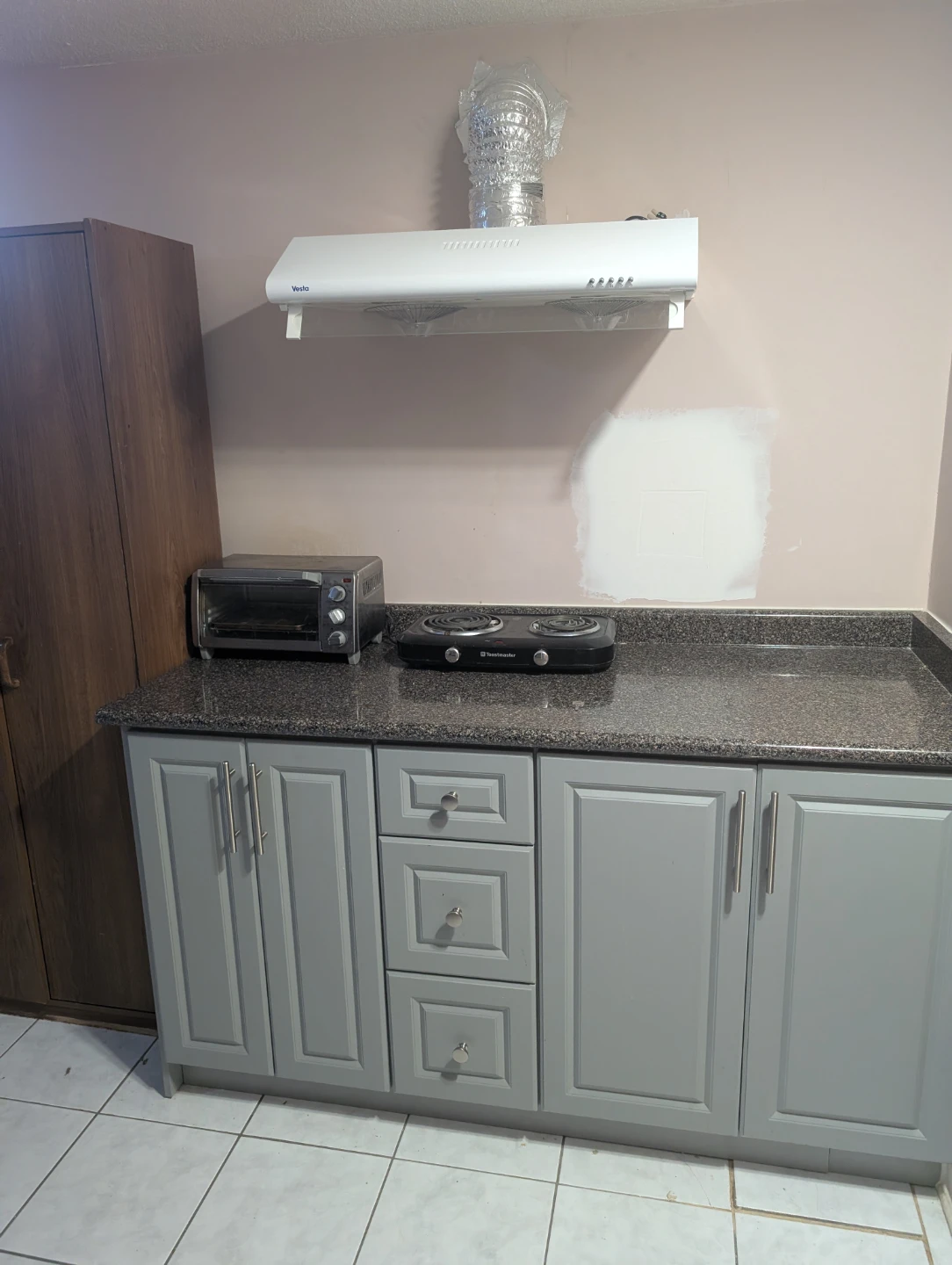 Private Basement Studio Apartment - photo 5