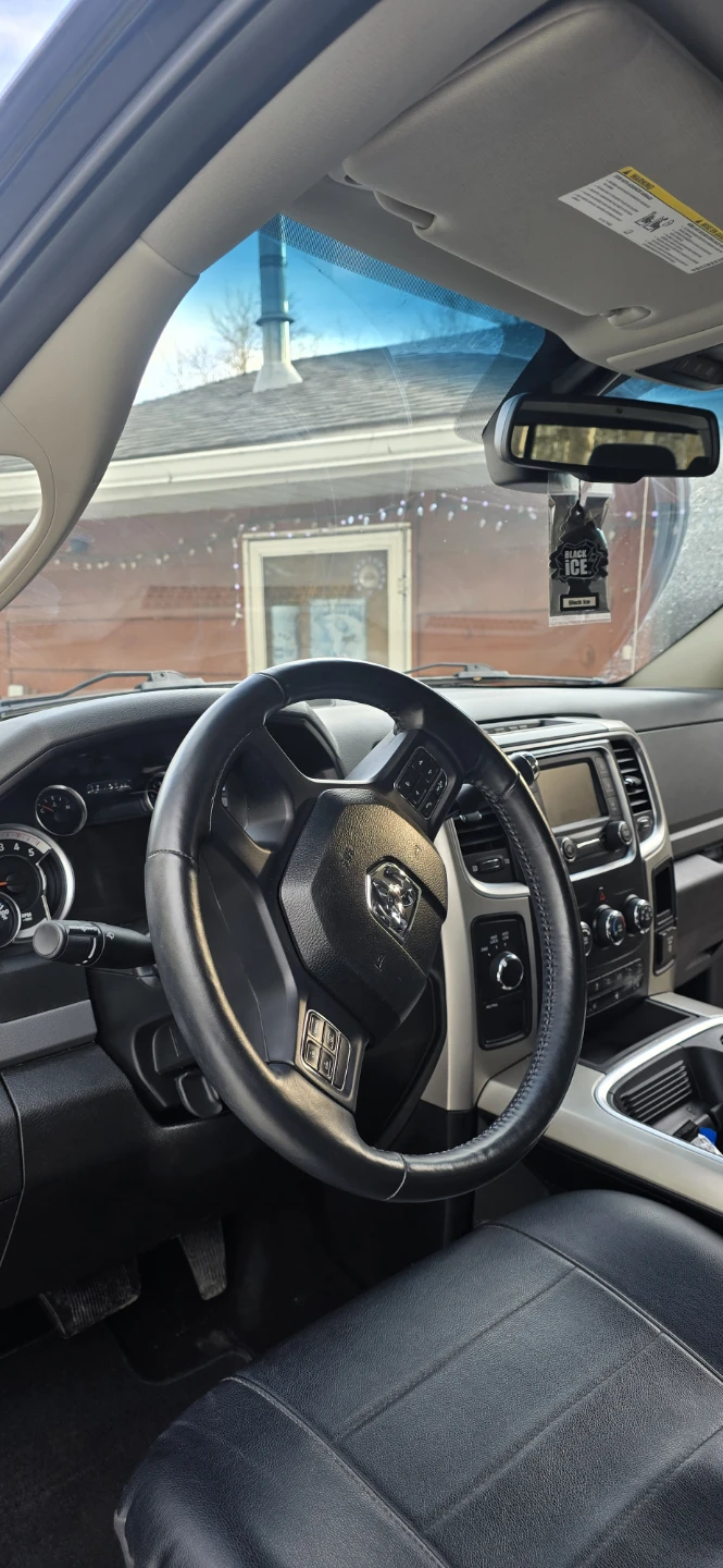 Dodge Ram SLT 4x4 Pickup Truck - photo 2