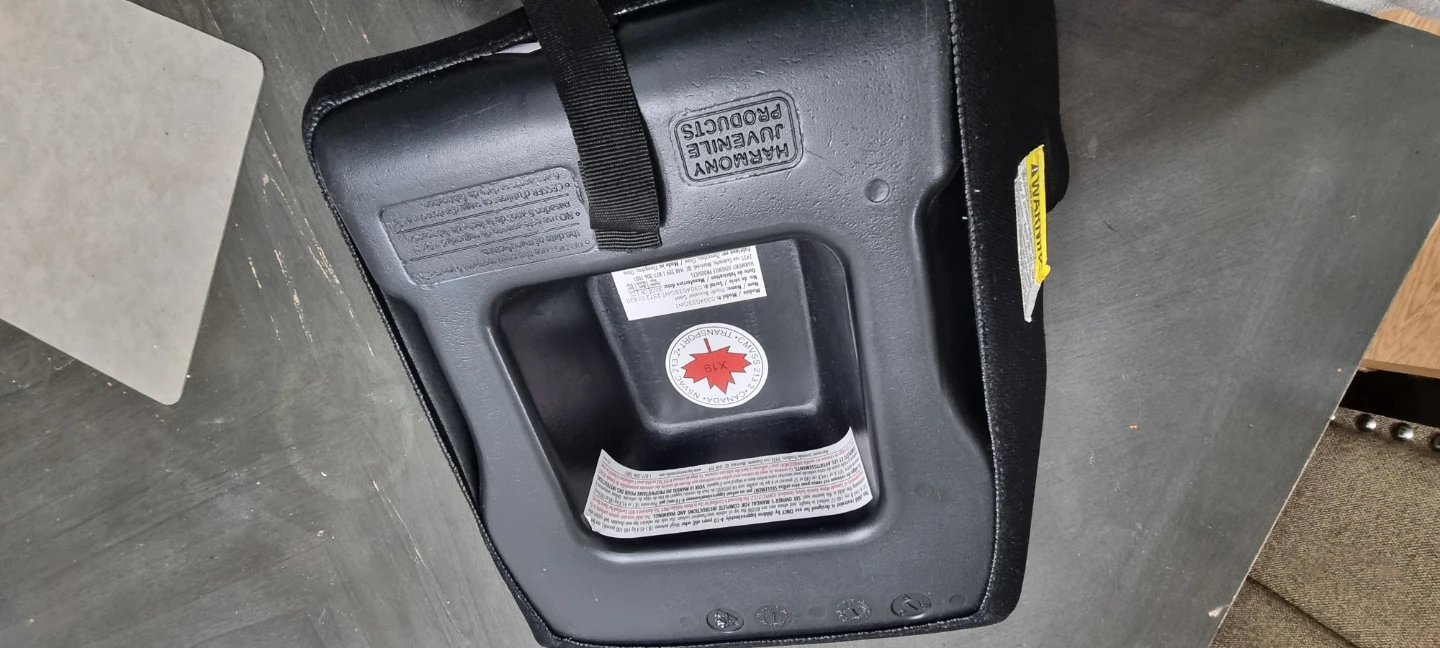 Moving Sale – Like New Harmony Booster Seat - photo 2