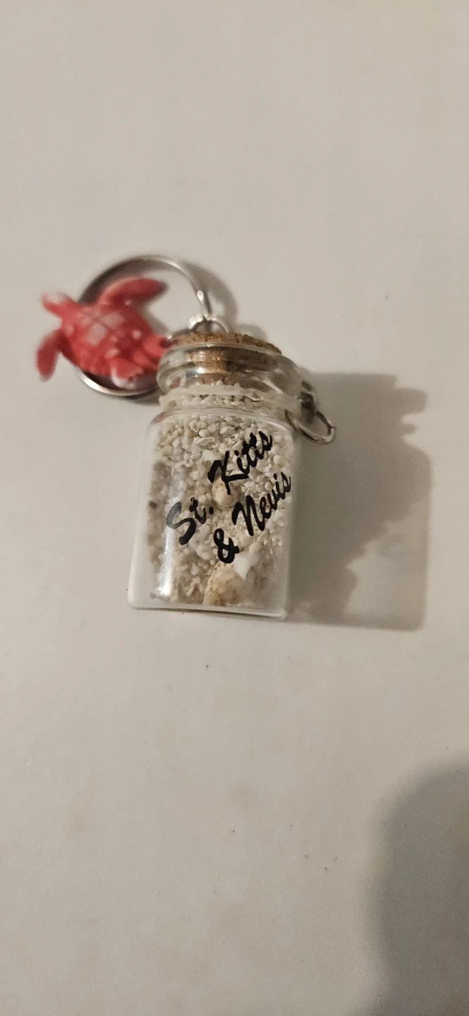 🥕St. Kitts &  Keychain with "A Piece Of The Beach" Bottle - photo 2