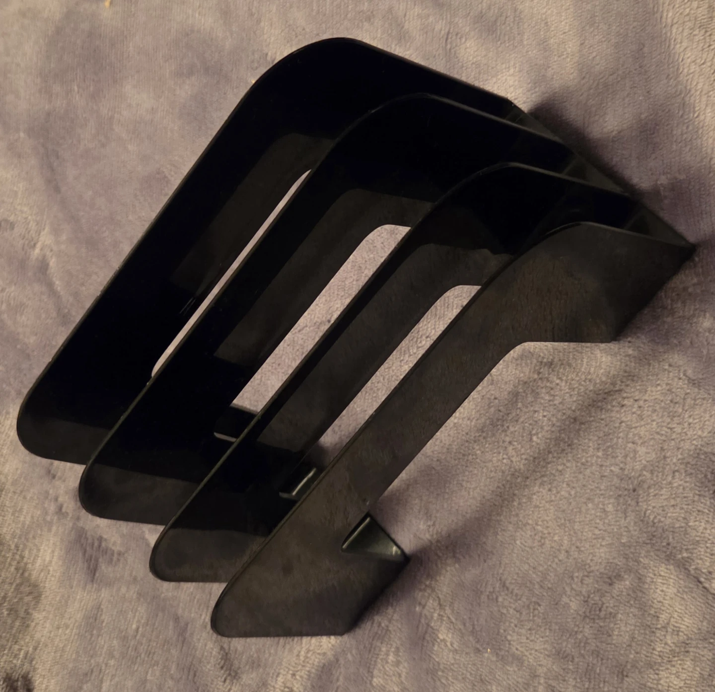 🆓 🥕 Black Plastic Magazine Holder Organizer