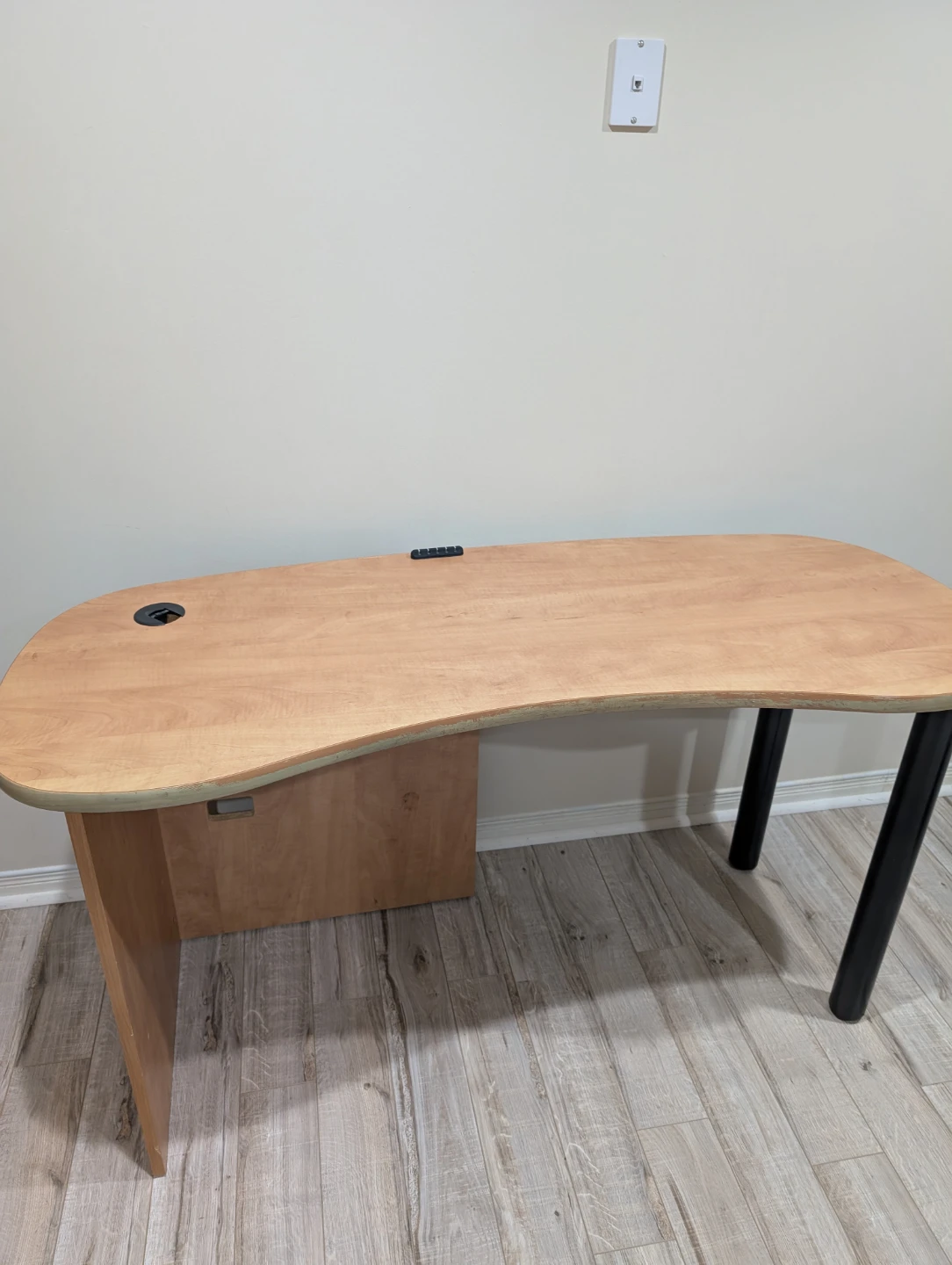 Curved Shaped Office Desk