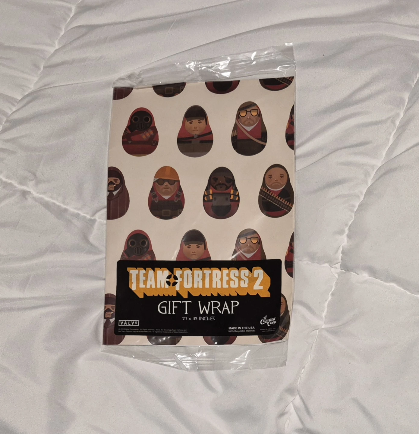 Team Fortress 2 Wrapping Paper