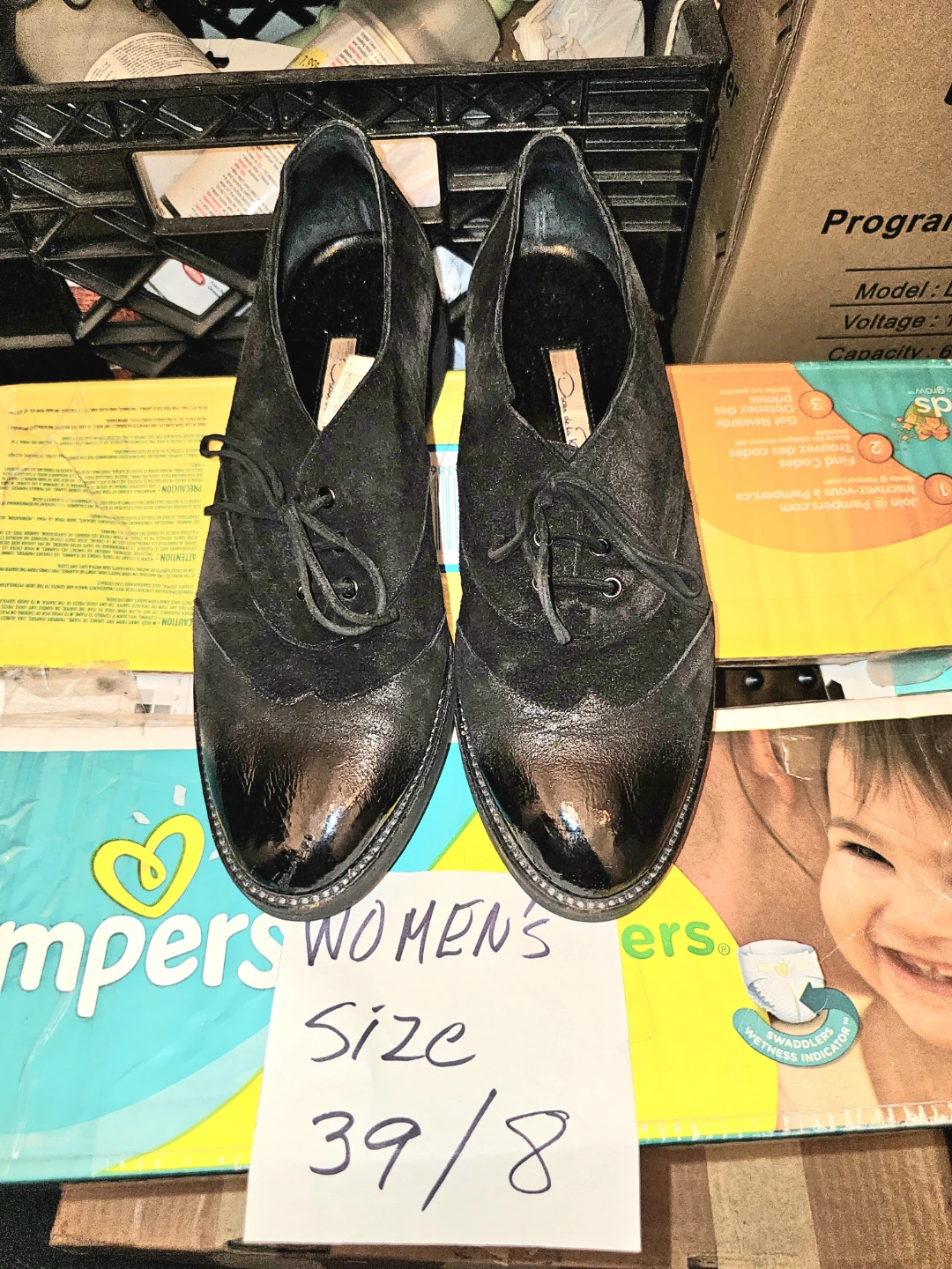 Oscar de la Renta Black Suede Wingtip Flats