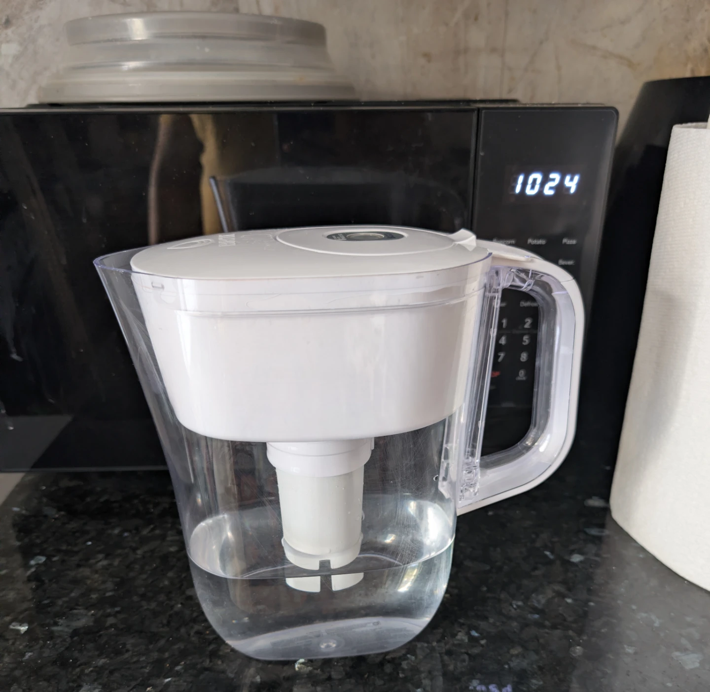 Brita Soho Water Filter Pitcher, White, 11.1 x 9.5 x 4.6 inches
