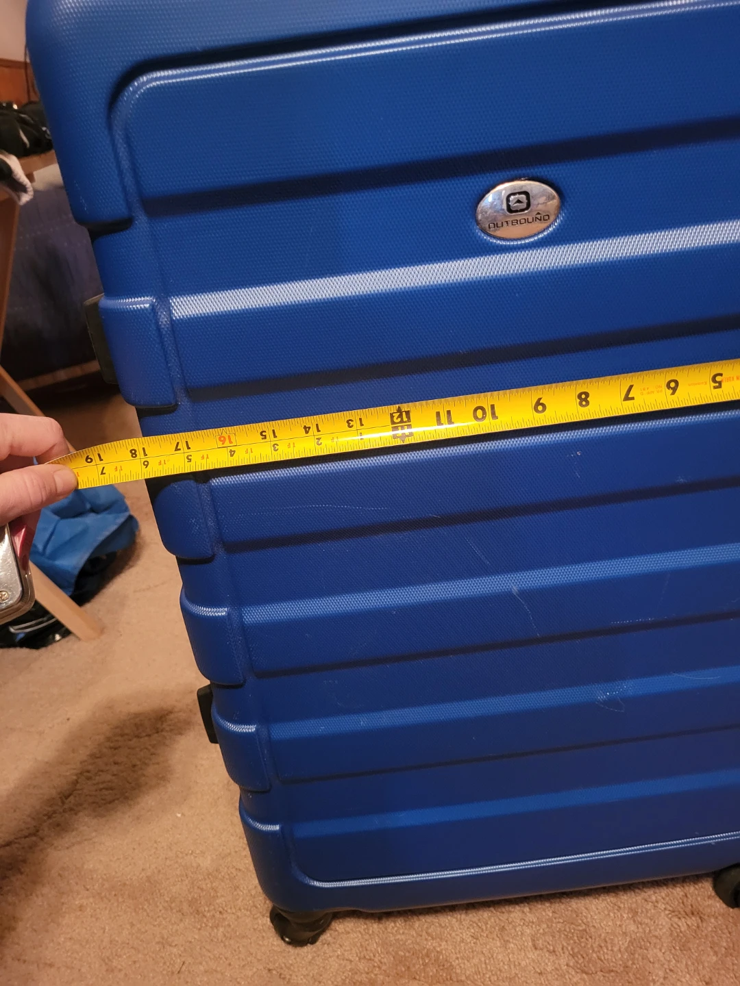 Hard shell rolling luggage - photo 3