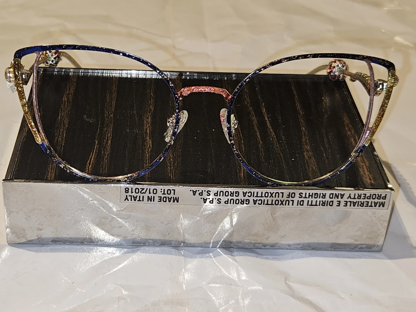 Eyeglasses with decorative accents