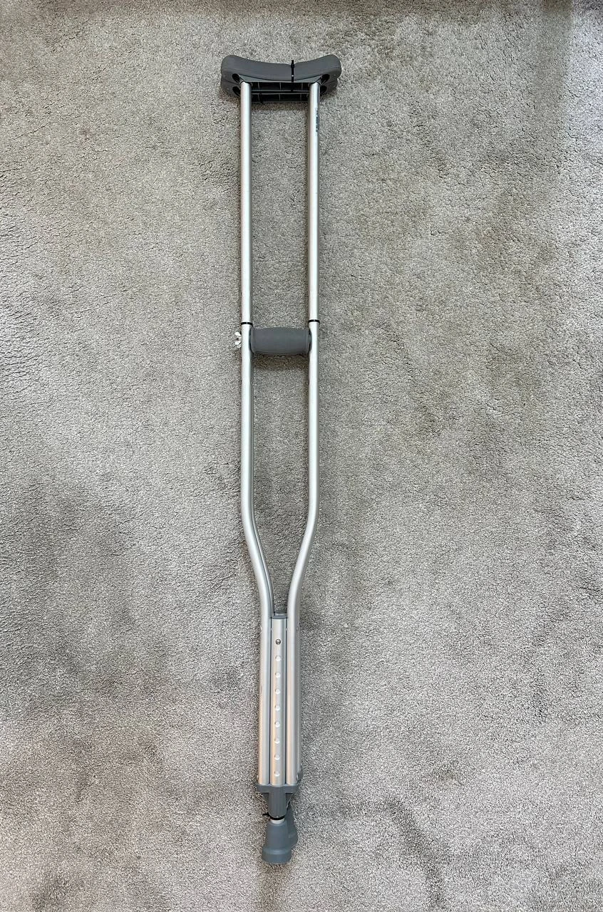 Cardinal Health Aluminum Crutches - Adult Size