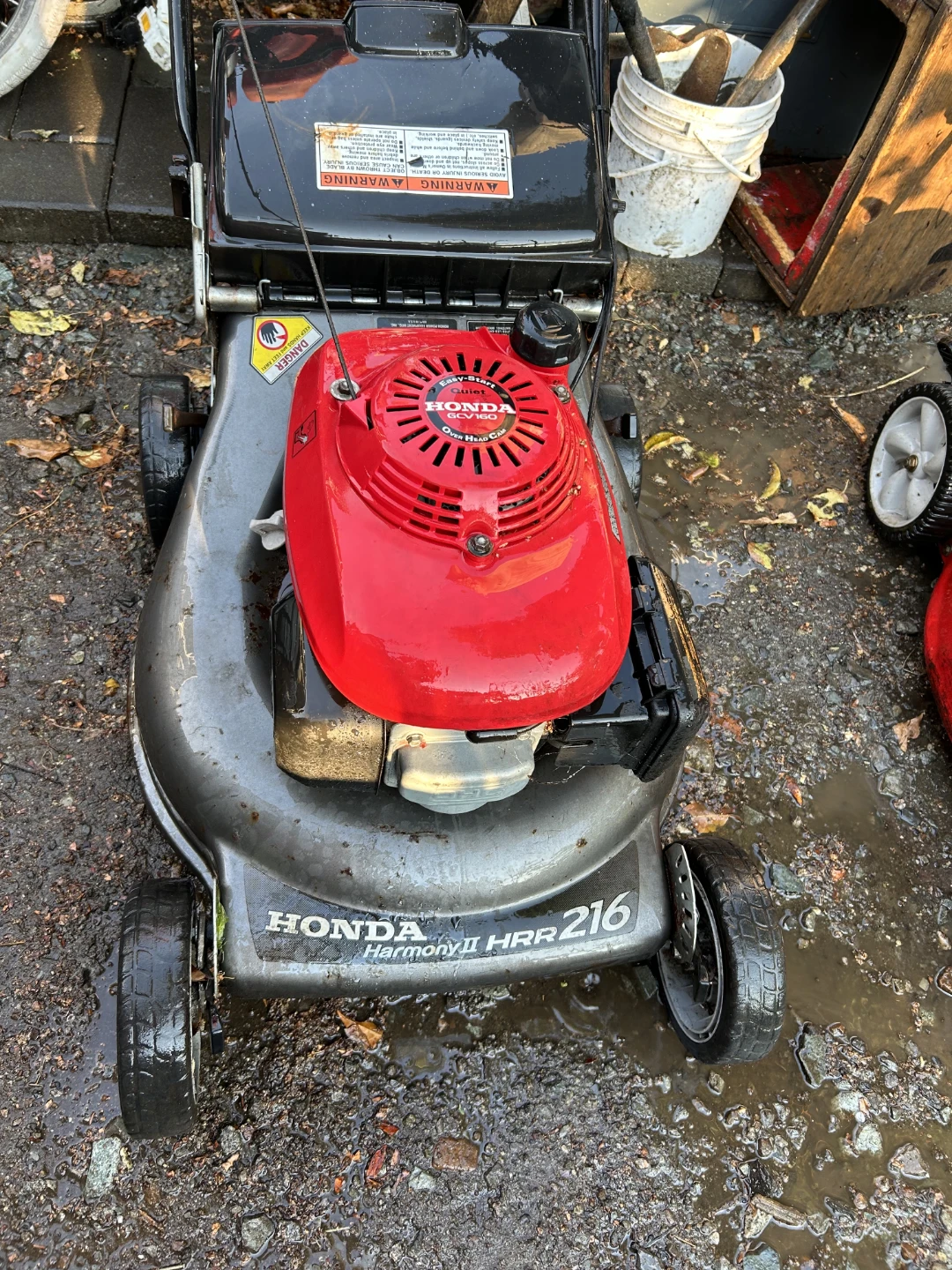 Honda Harmony II HRR216 Lawnmower