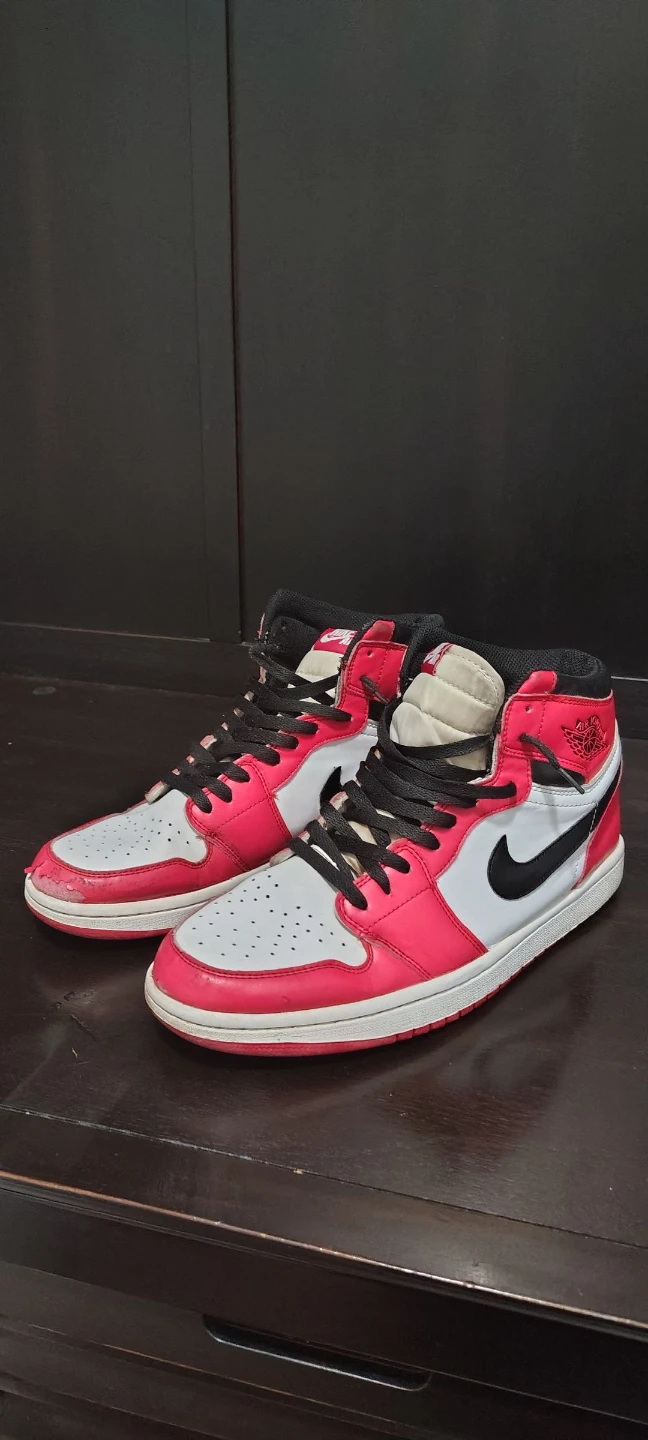 Nike Air Jordan 1 Chicago