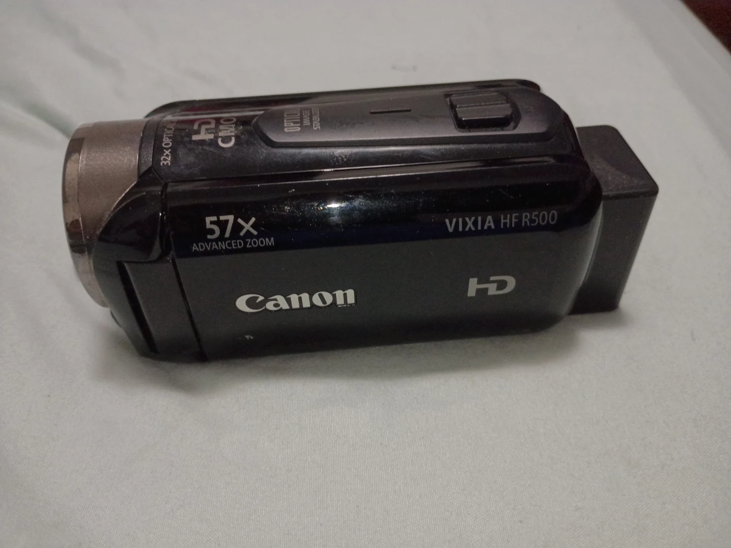 Canon VIXIA HF R500 HD Camcorder with 57x Advanced Zoom