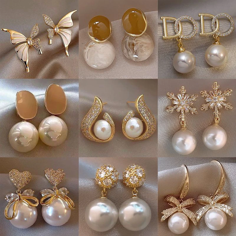 Charming Pearl Earrings