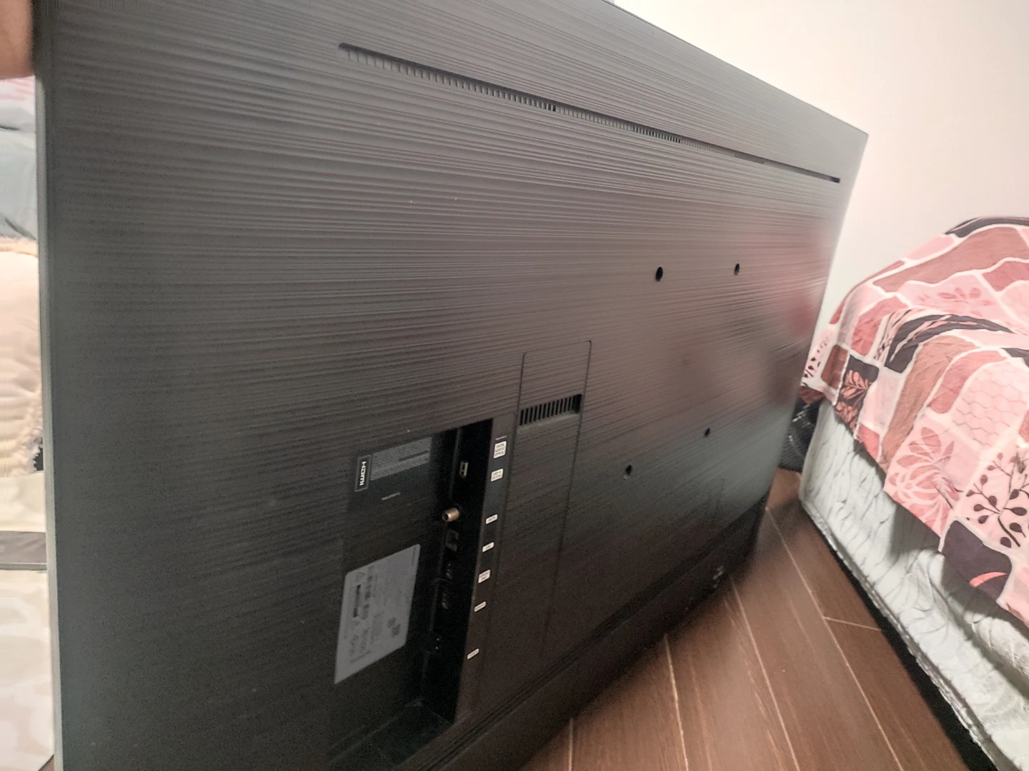 Samsung 55" 4K UHD TV UN55NU6950F for parts- broken screen - photo 3