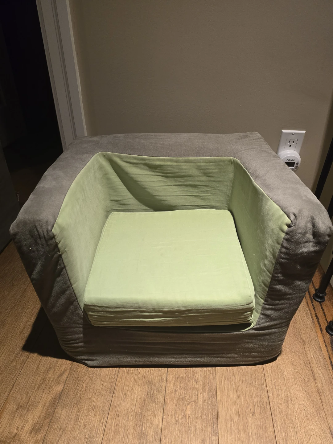 Monte Design Children's Cubino Loveseat and Chair - photo 4