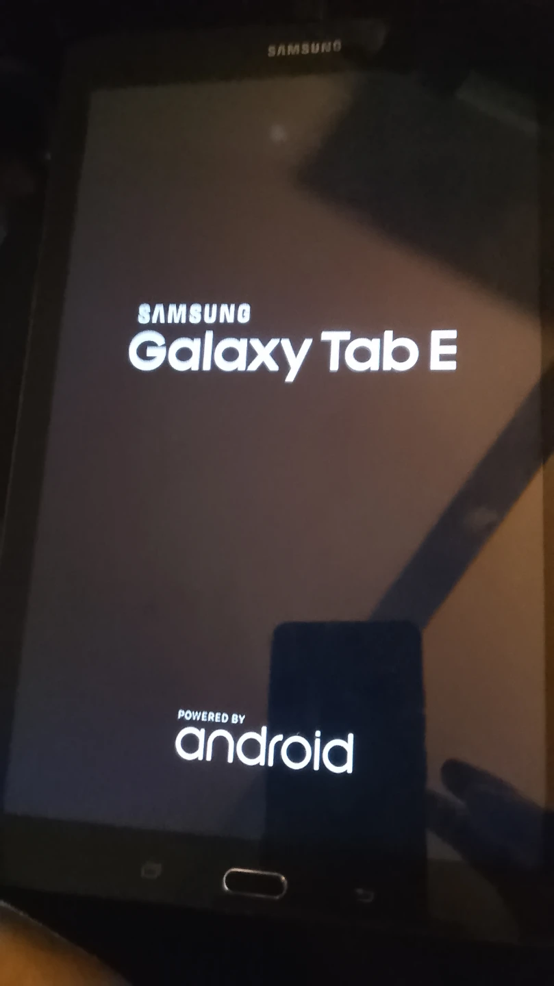 Samsung Tablet - photo 2