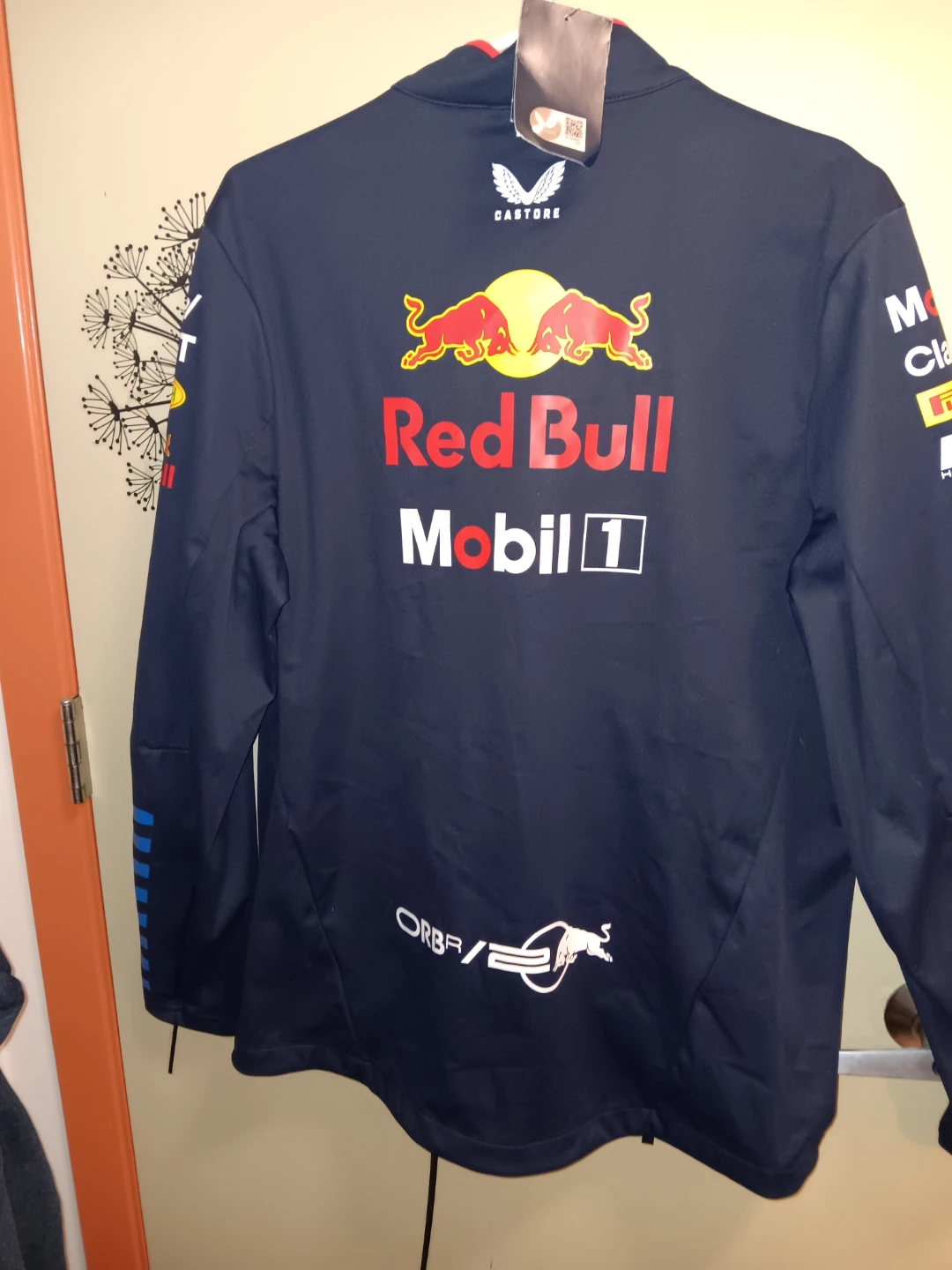 Brand New, Super Cool, Castore /Red Bull Racing Team Jacket - photo 3