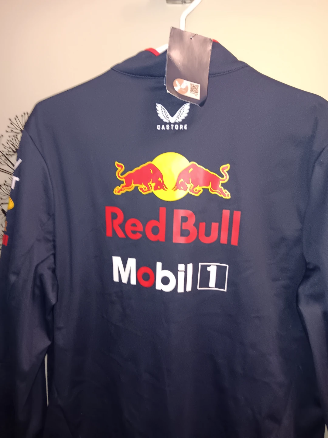 Brand New, Super Cool, Castore /Red Bull Racing Team Jacket - photo 4