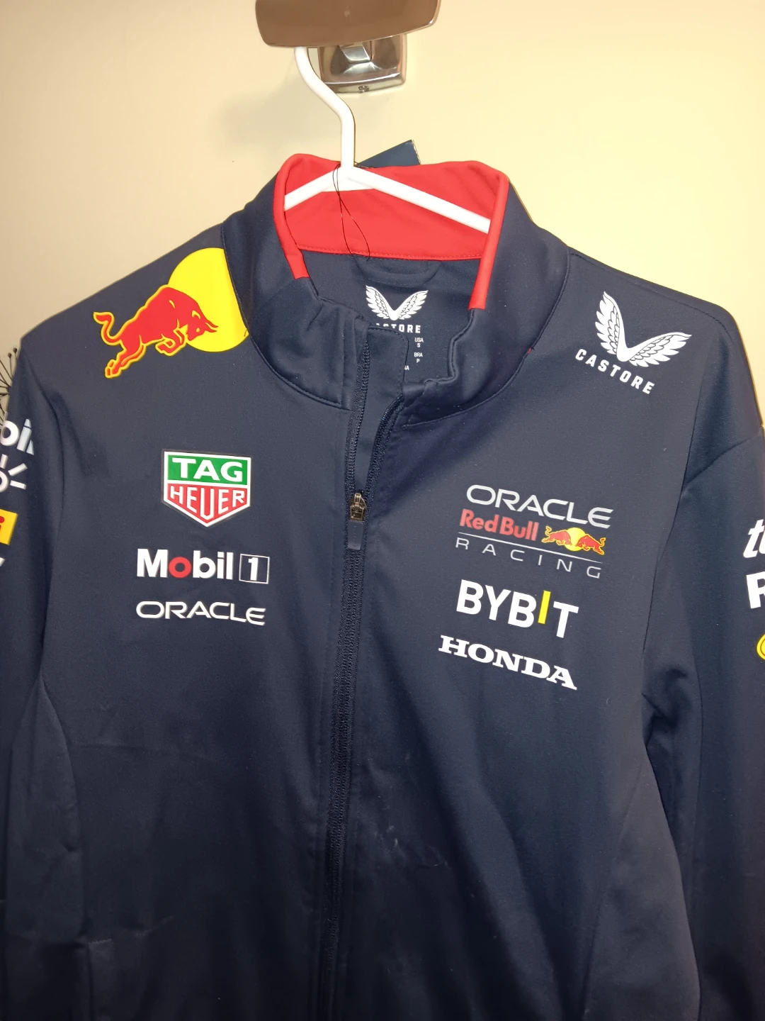 Brand New, Super Cool, Castore /Red Bull Racing Team Jacket - photo 5
