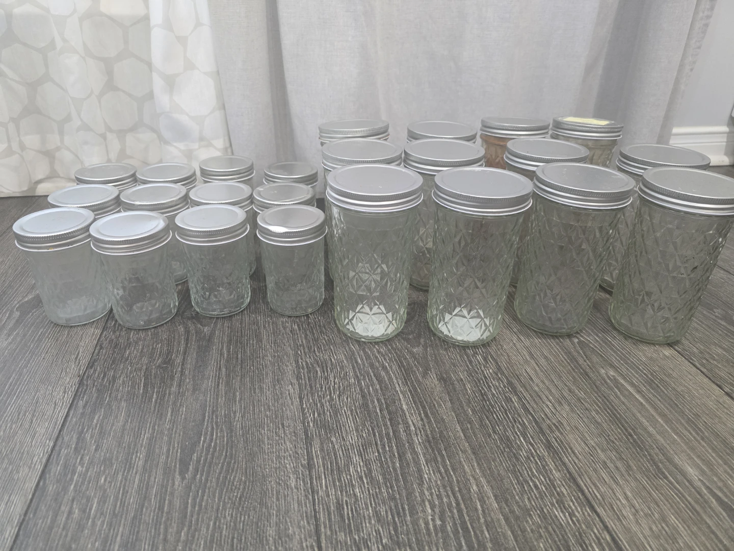 Glass Mason Jars with Silver Lids (Set of 25)