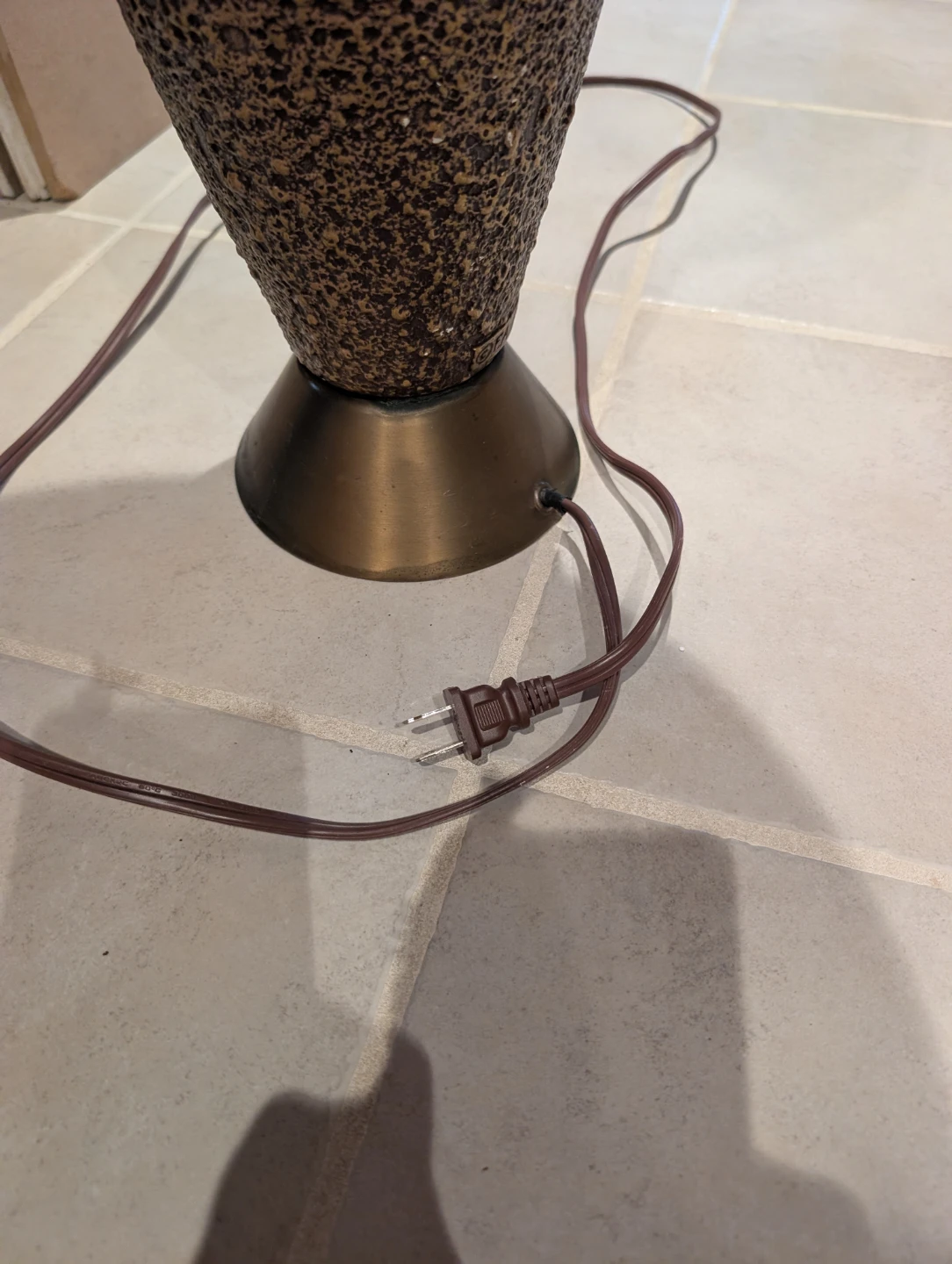 Vintage - Textured Table Lamps with Bronze Finish - photo 3