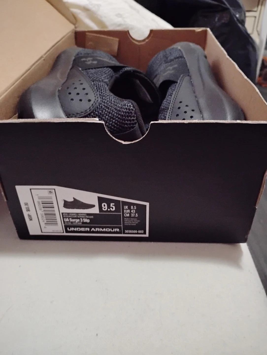 Under Armour UA Surge 3 Slip Shoes - Black - Size 9.5 - photo 2