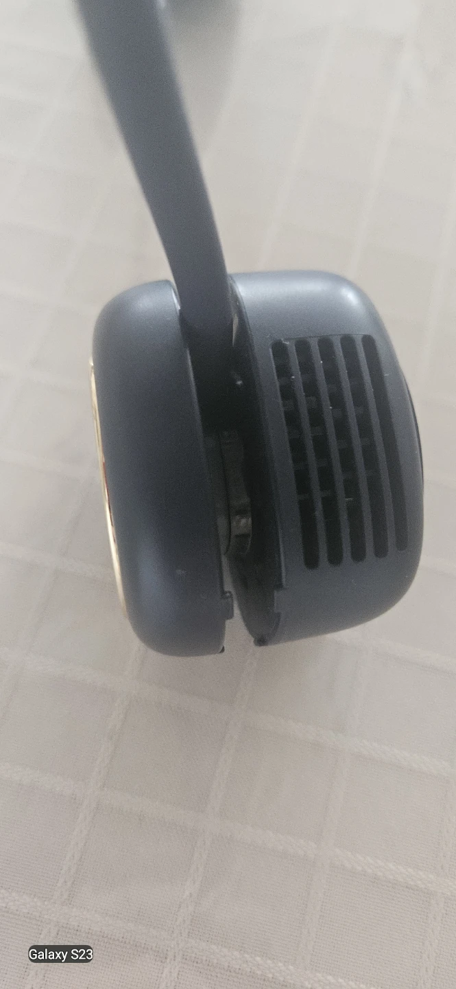 Cool Chill Wearable Neck Fan - photo 3