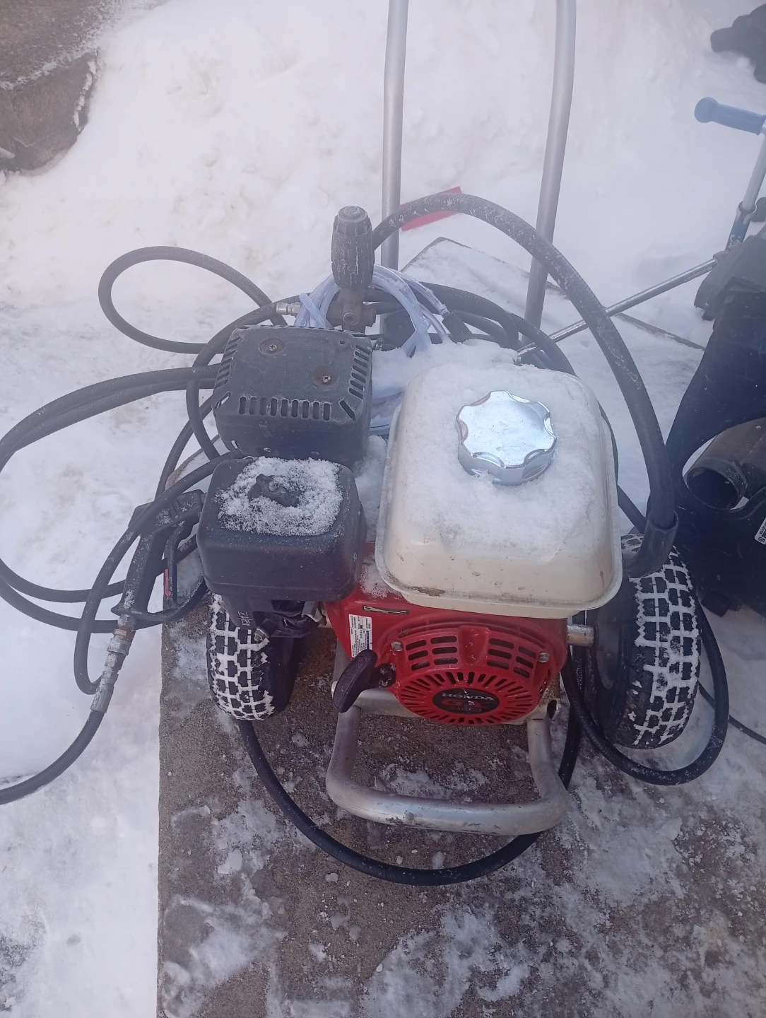 Honda Gas Powered Pressure Washer - photo 4