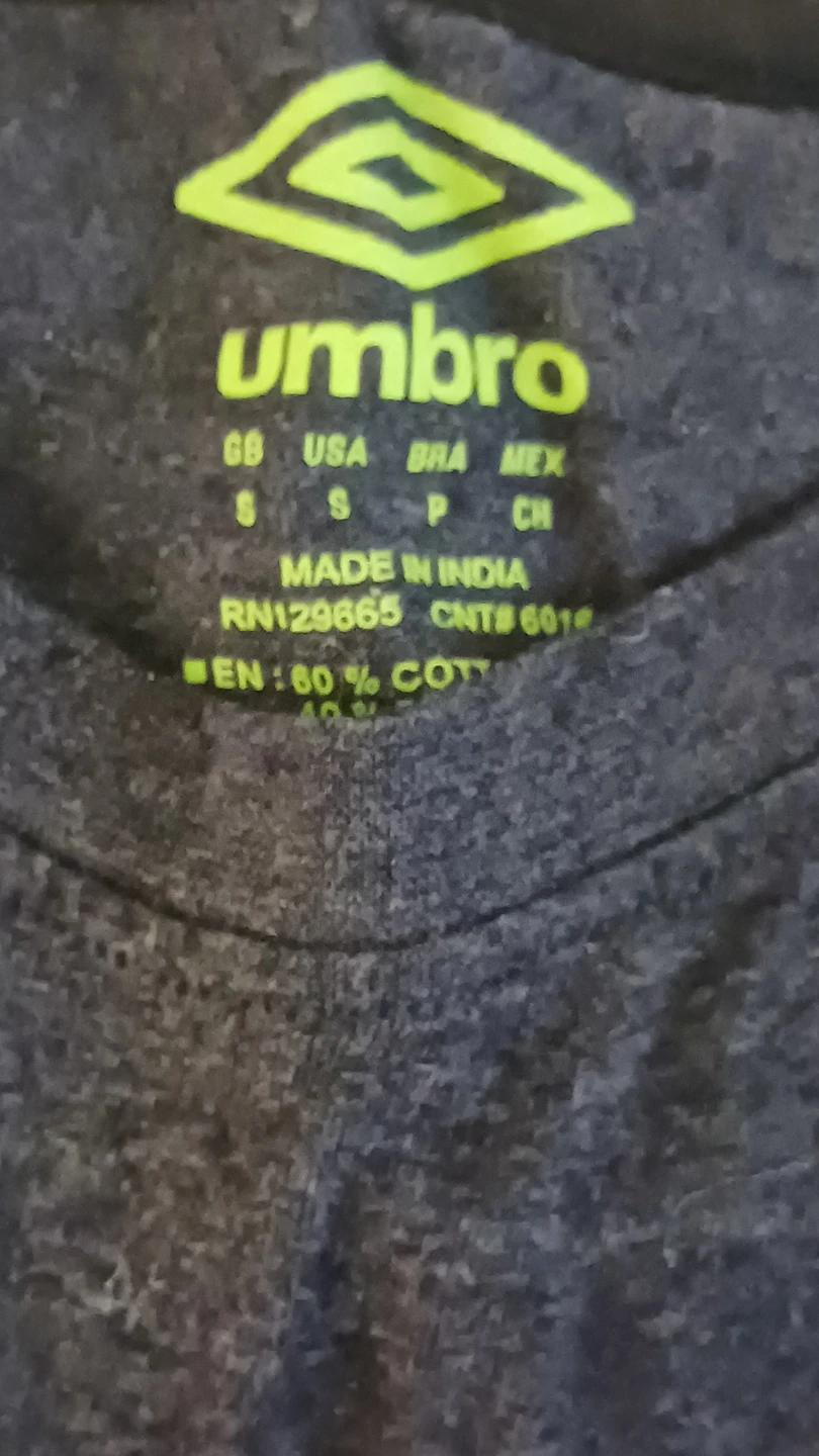 Umbro Men's Charcoal Grey V-Neck T-Shirt - photo 2