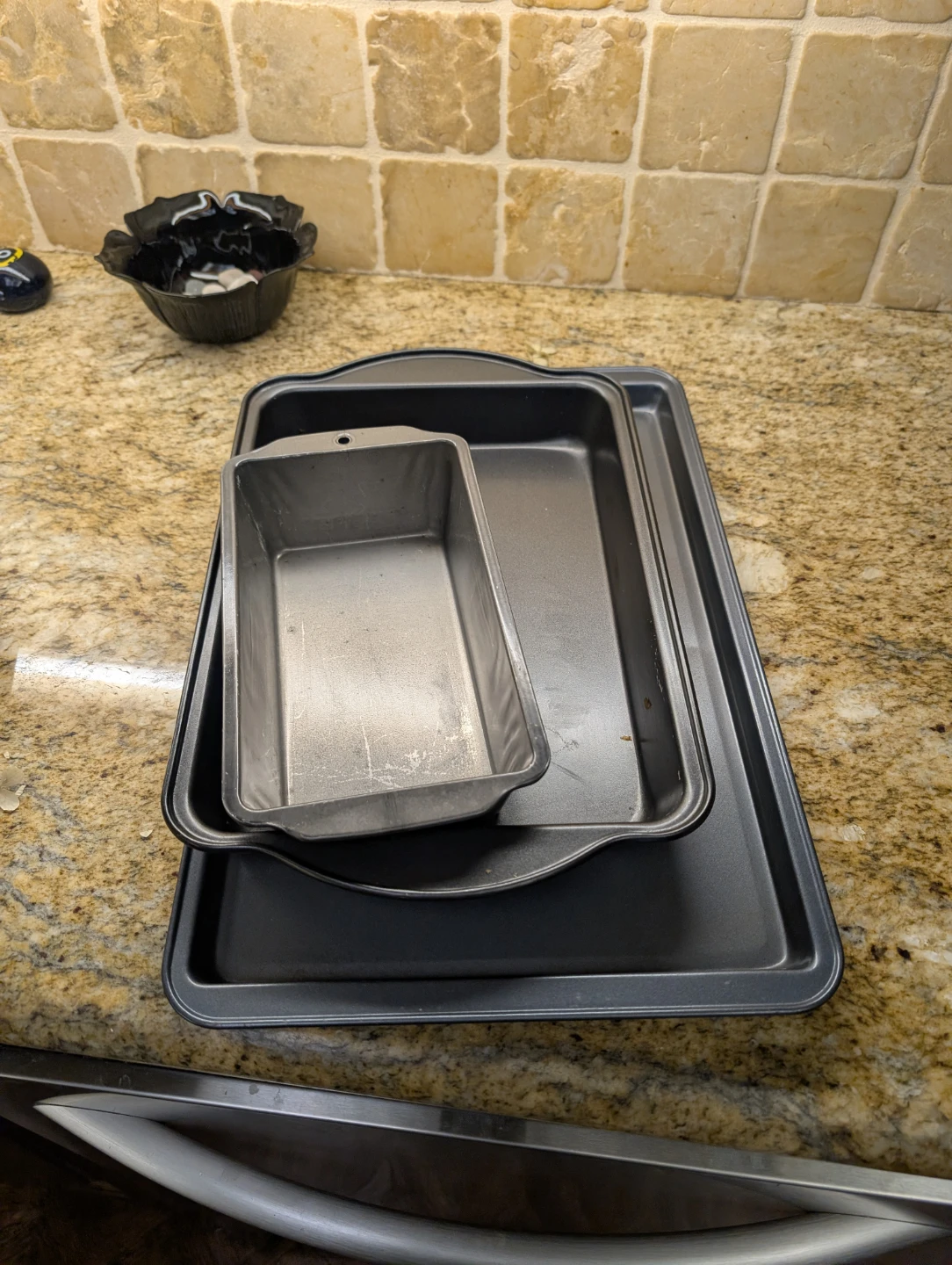 Betty Crocker Baking Sheets and Loaf Pan Set - photo 4