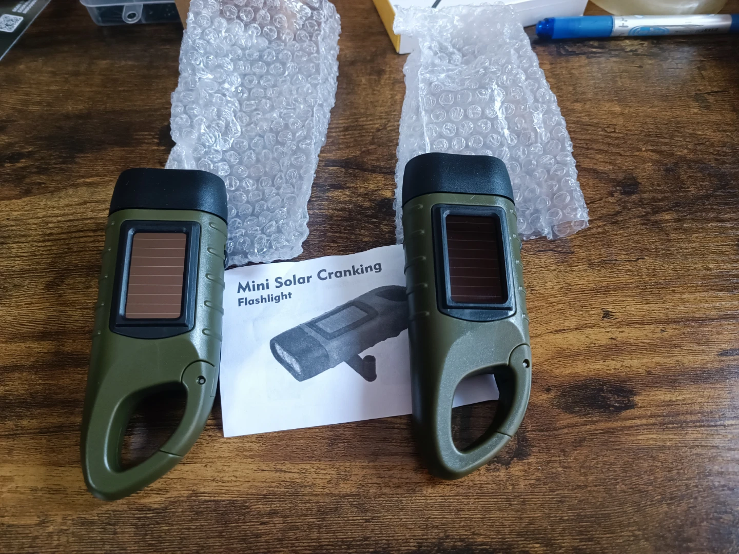 Mini Solar Cranking Flashlight with Carabiner Clip