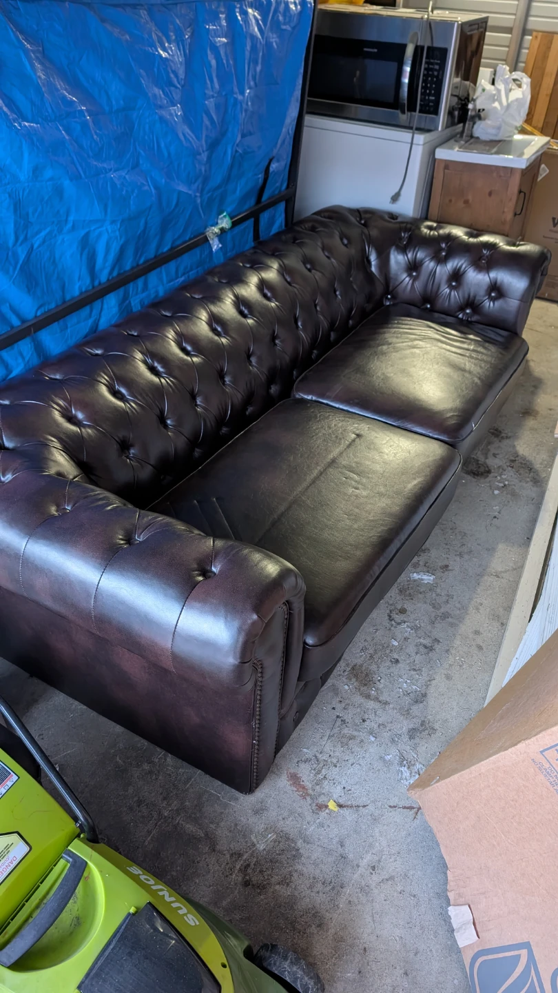 Chesterfield Tufted Sofa - photo 3