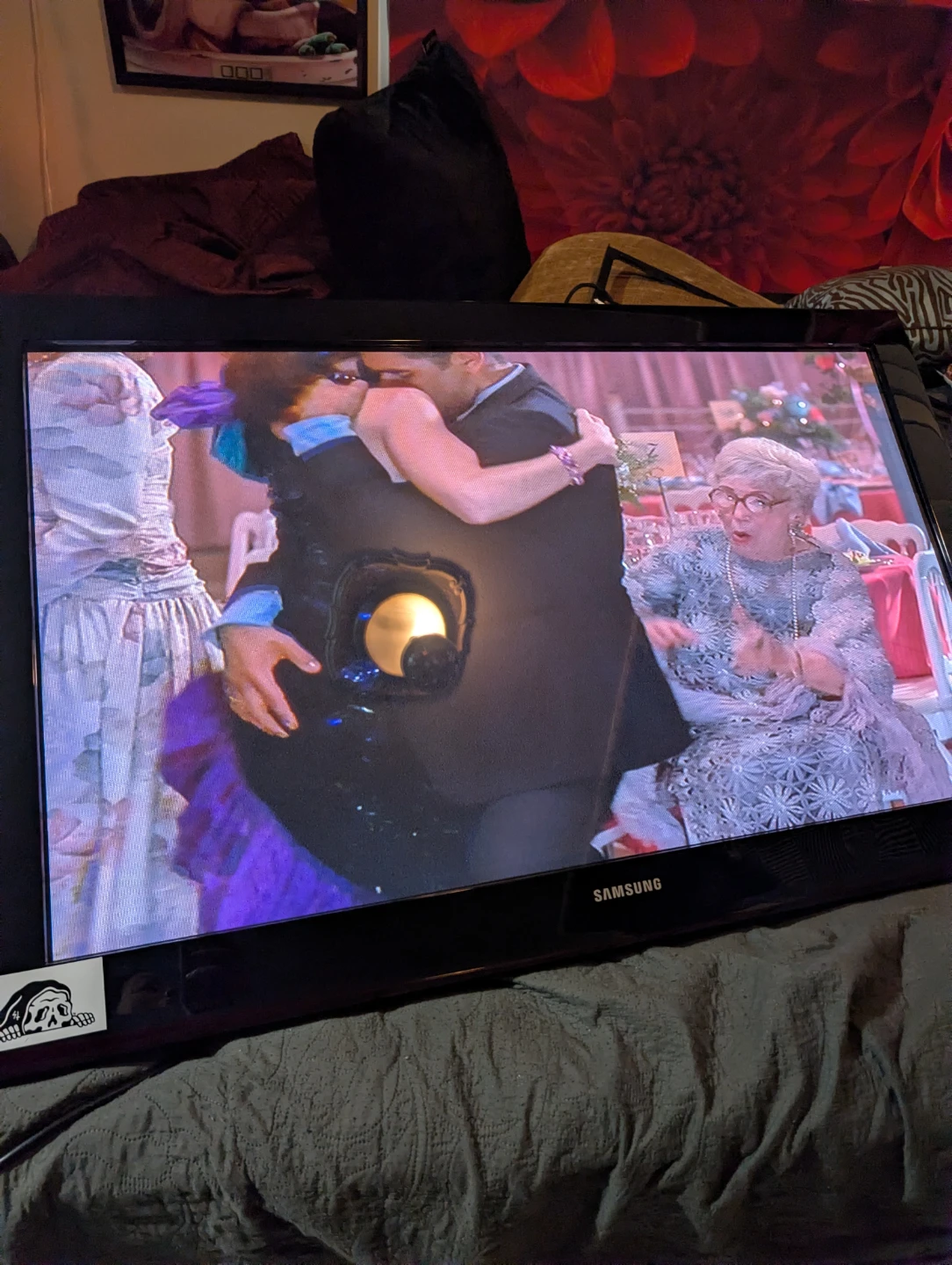 55" Samsung Television - photo 3