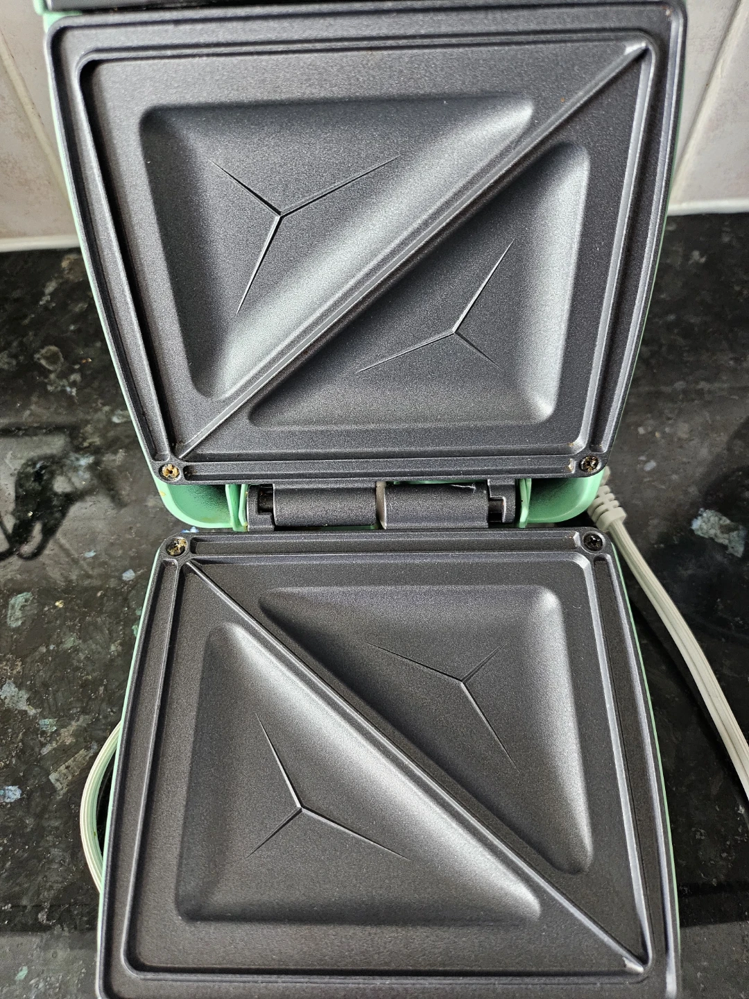Nostalgia MyMini Sandwich Maker - photo 2
