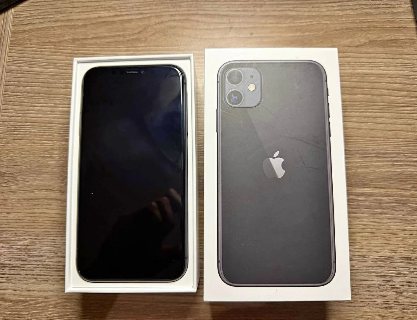 Apple iPhone 11 - Black 64gb - photo 2