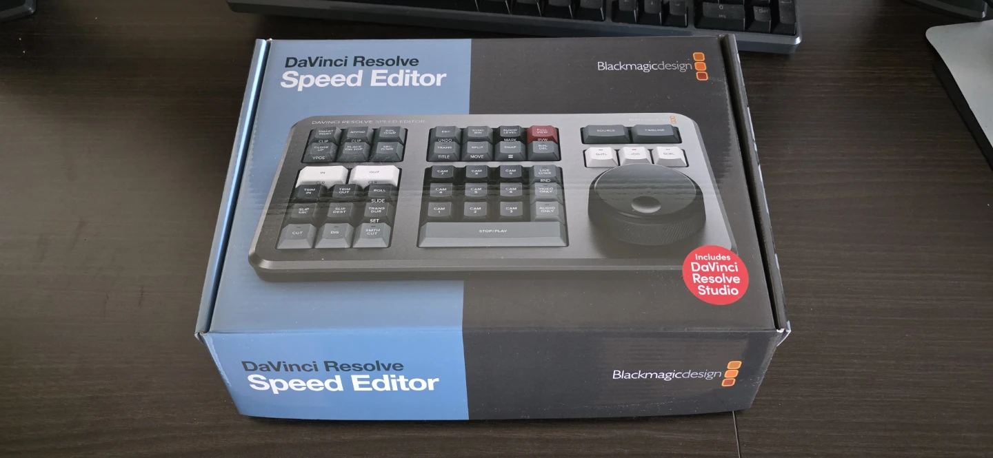 Blackmagic Design DaVinci Resolve Speed Editor - photo 2