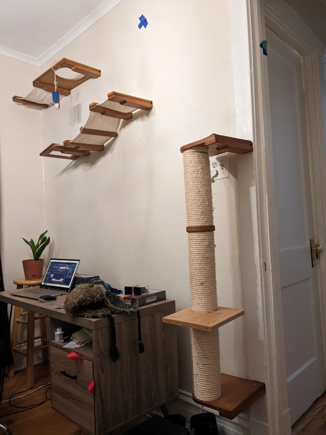 Free Cat Wall Shelves and Hammock Set - photo 3