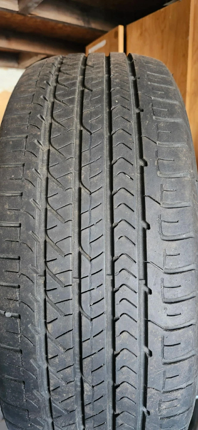 Goodyear All-Season Tire 235/60R18 107V