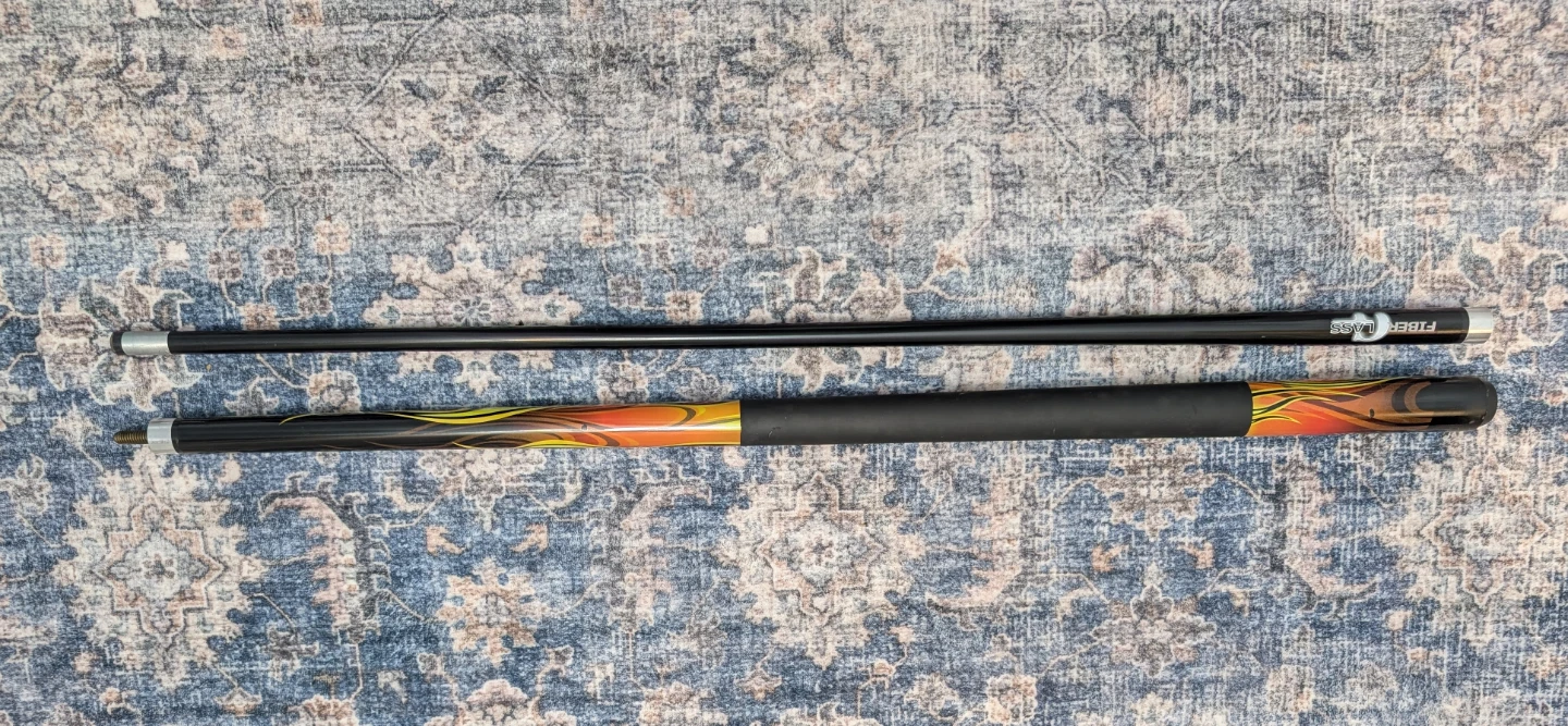 Sportcraft Fiber Glass Pool Cue with Flames Design and Case - photo 4