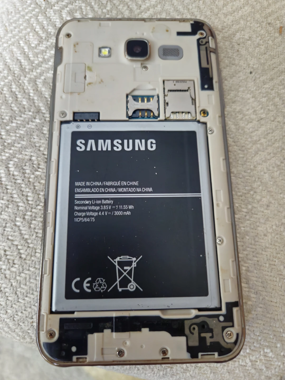 Samsung Galaxy J7 Smartphone - photo 3