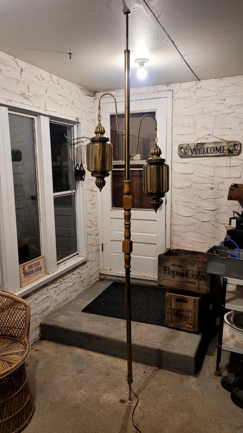 Vintage Tension Pole Swag Lamp - photo 5