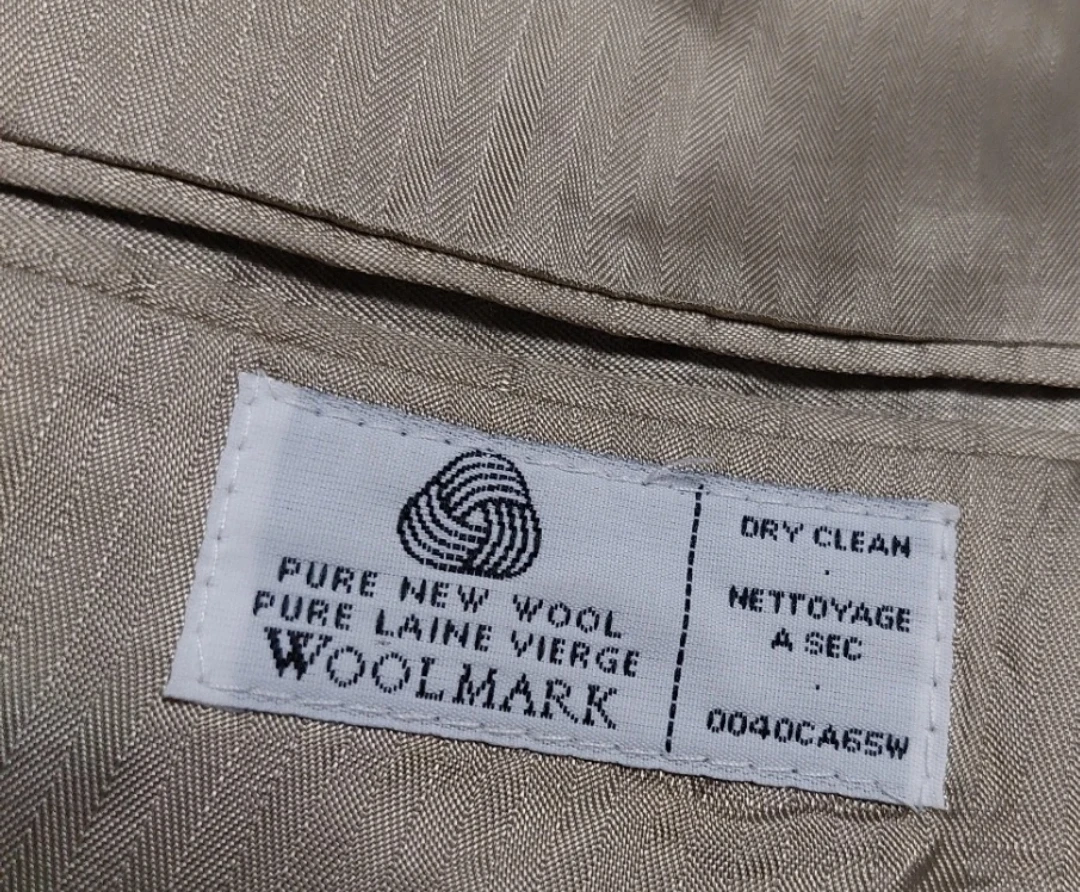 Pure Wool Jacket - Made in Canada Size 42 Short 🏆"). - photo 2